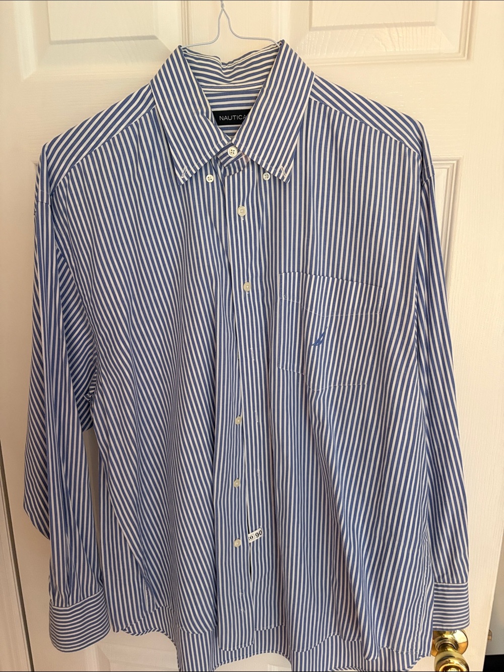 Nautica Men’s Blue and White Striped Button-Up Shirt size large